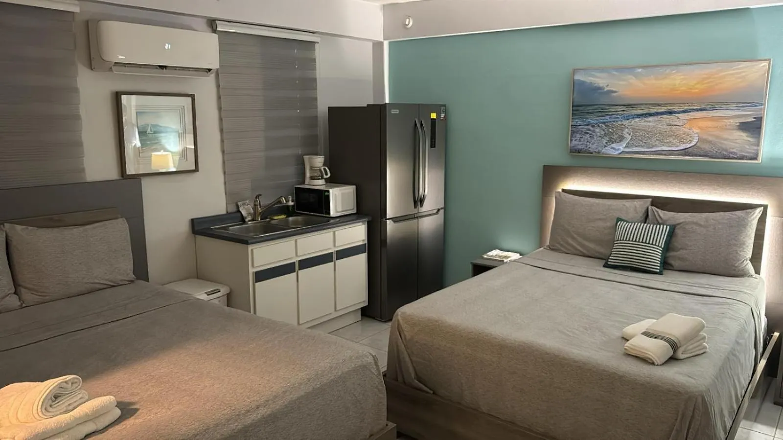 Playa Apartments ساليناس بيت ضيافة